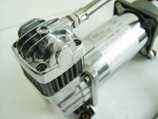 अच्छी कीमत क्रोम एयरबैग एयर राइड सस्पेंशन कंप्रेसर 150psi 2.18CFM, 12v कार एयर कंप्रेसर ऑनलाइन