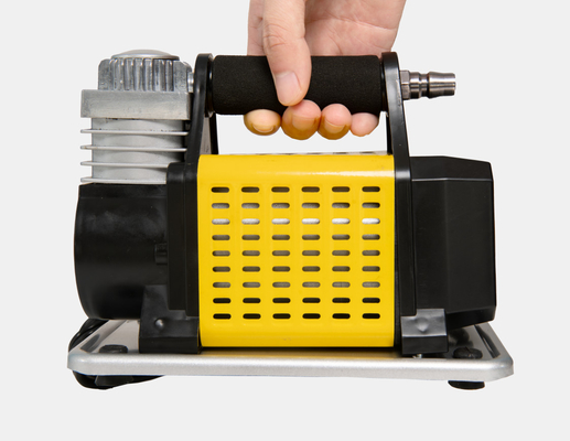 धातु दबाव गेज और नली के साथ पोर्टेबल कार टायर inflator