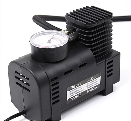अच्छी कीमत वजन 0.8 किलोग्राम पोर्टेबल कार एयर पंप DC 12V 250 Psi प्रेशर विथ वॉच ऑनलाइन