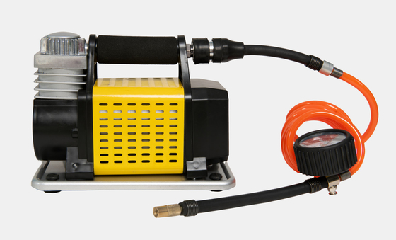 धातु दबाव गेज और नली के साथ DC12V धातु पोर्टेबल कार टायर inflator